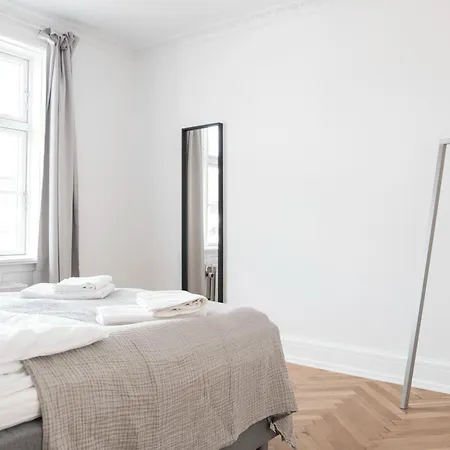 Lovely 2-br With A Large Balcony In Norrebro - 65 Lägenhet Köpenhamn
