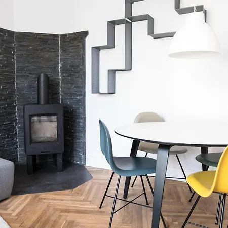 Lovely 2-br With A Large Balcony In Norrebro - 65 *